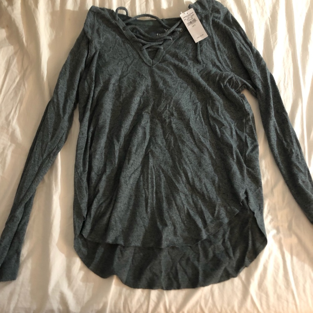 American Eagle Long Sleeve